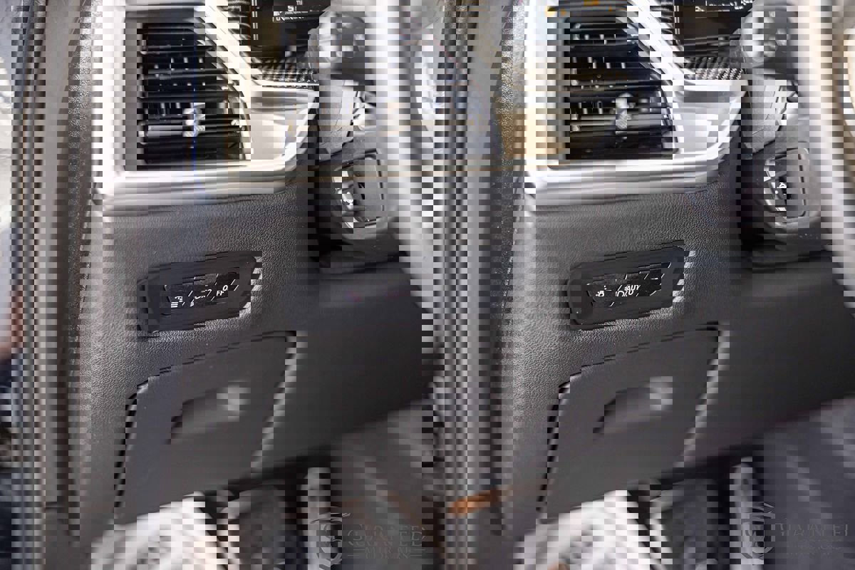 Used 2025 BMW X5 M60i image 23