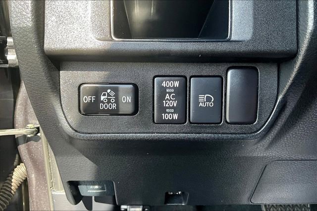 Used 2018 Toyota Tacoma TRD Sport w/ TRD Premium Sport Package image 14