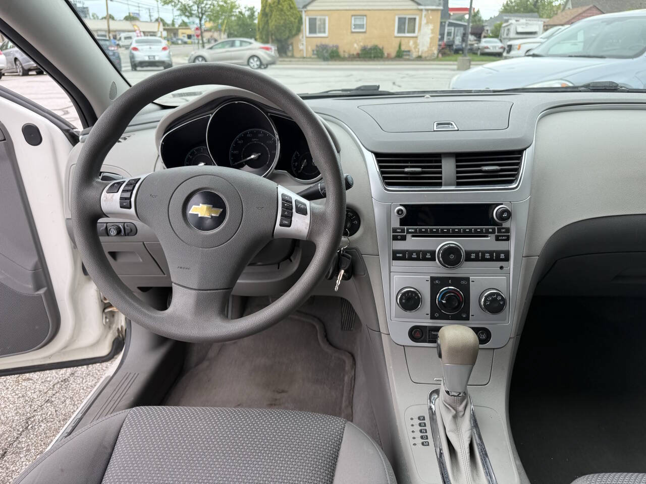 Used 2011 Chevrolet Malibu LT w/ White Diamond Premium Package FWD image 13