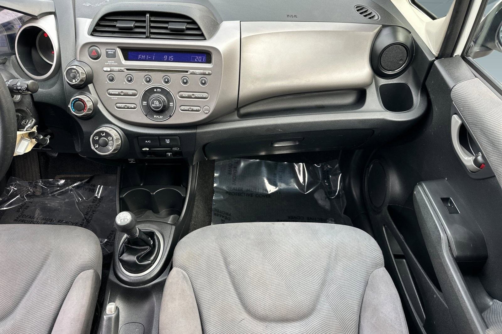 Used 2013 Honda Fit 5dr HB Man image 27