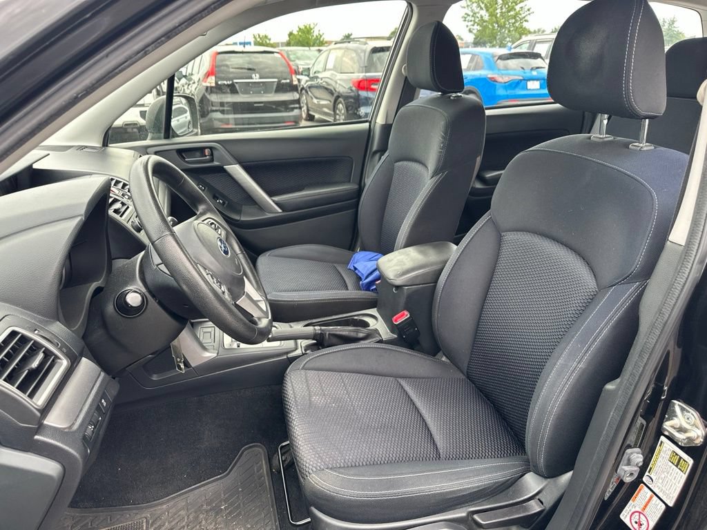 Used 2017 Subaru Forester 2.5i w/ Alloy Wheel Package AWD/4WD image 15