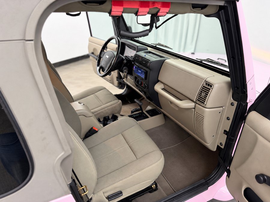 Used 2004 Jeep Wrangler Sahara w/ Dual Top Group AWD/4WD image 46