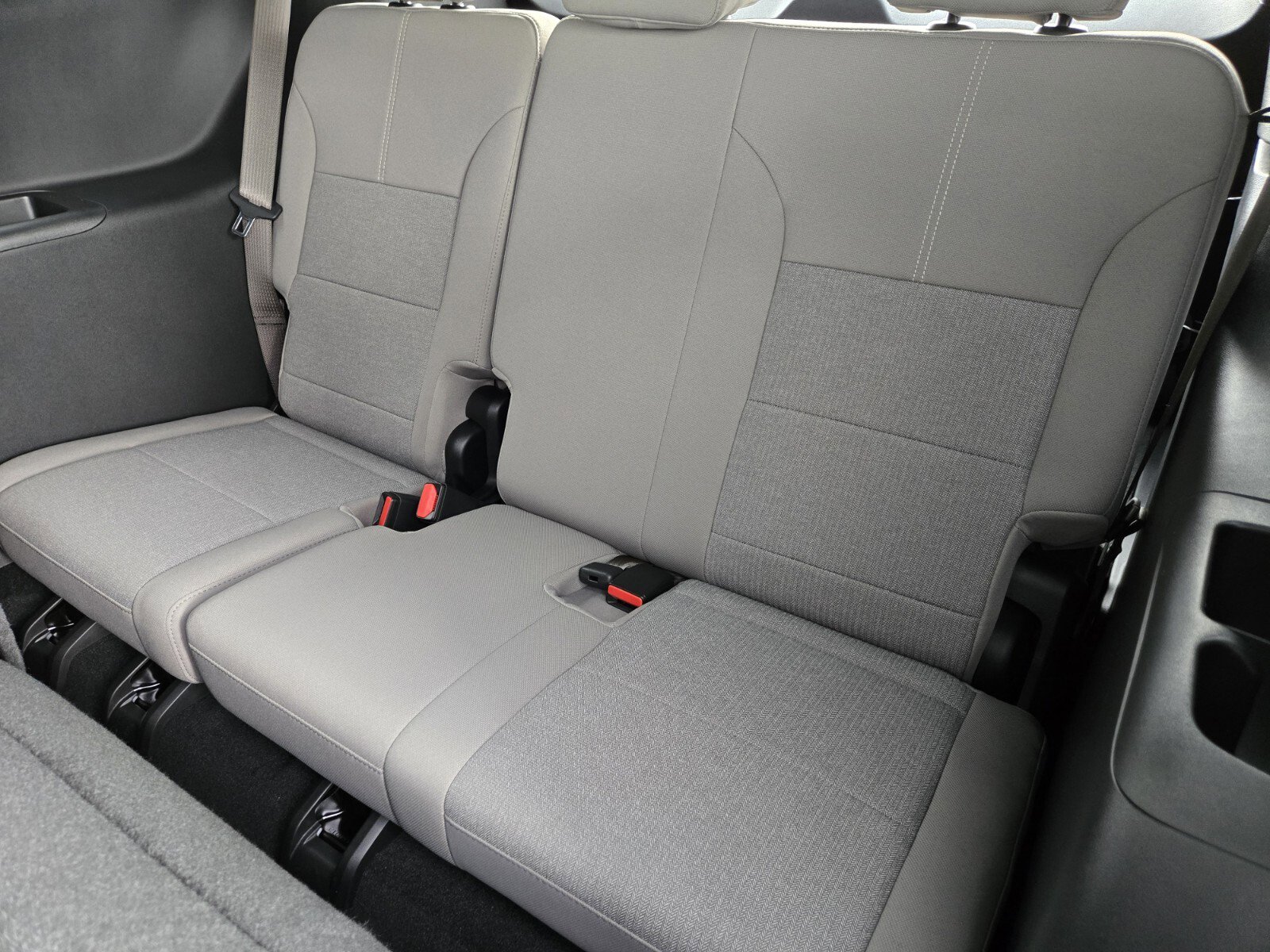 New 2025 GMC Acadia Elevation image 9