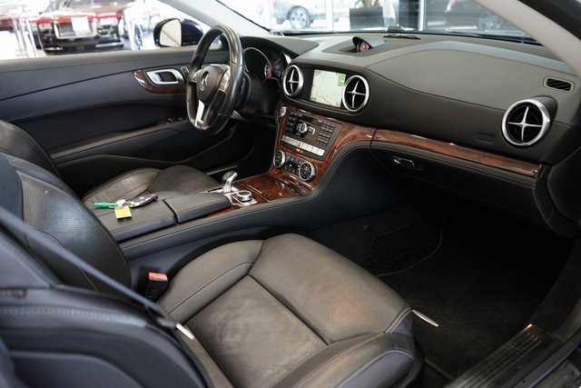 Used 2015 Mercedes-Benz SL 550 image 53