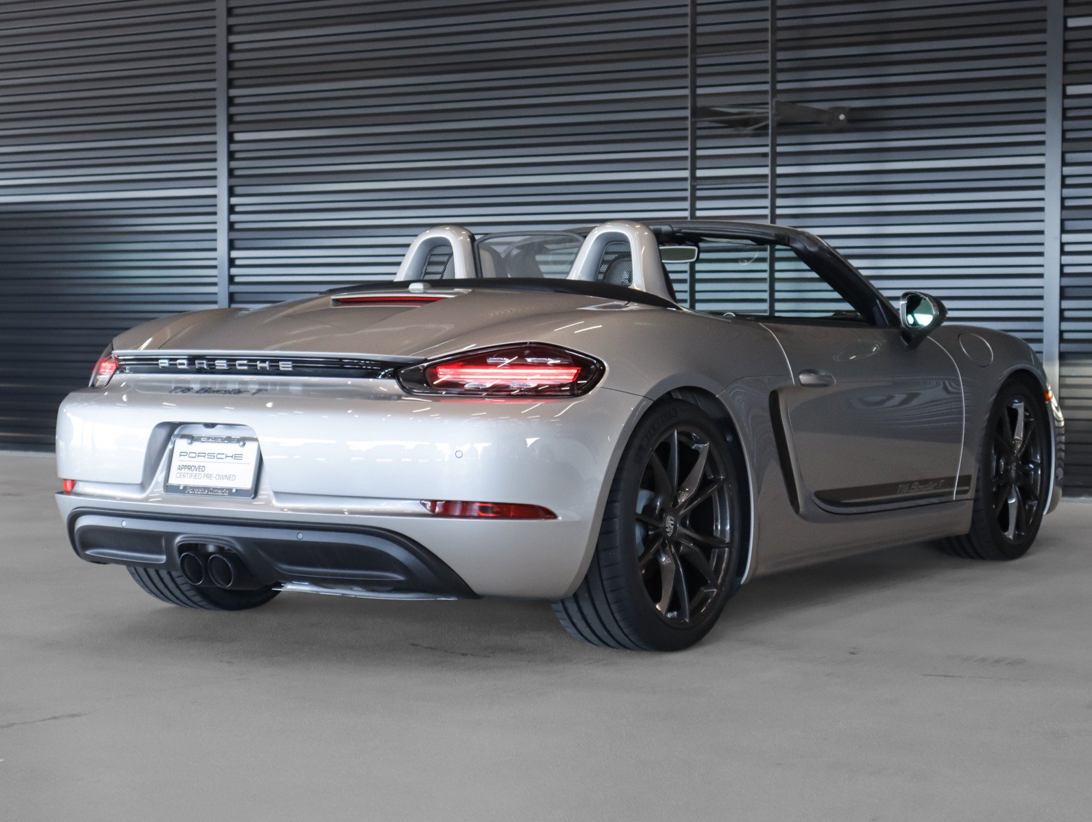 Certified 2023 Porsche 718 Boxster RWD image 9