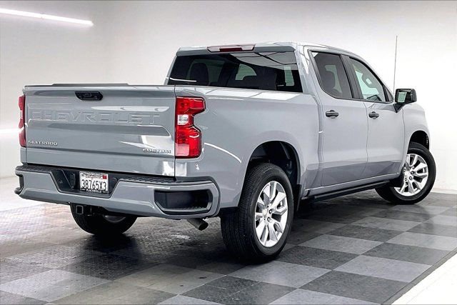 Used 2024 Chevrolet Silverado 1500 Custom image 13