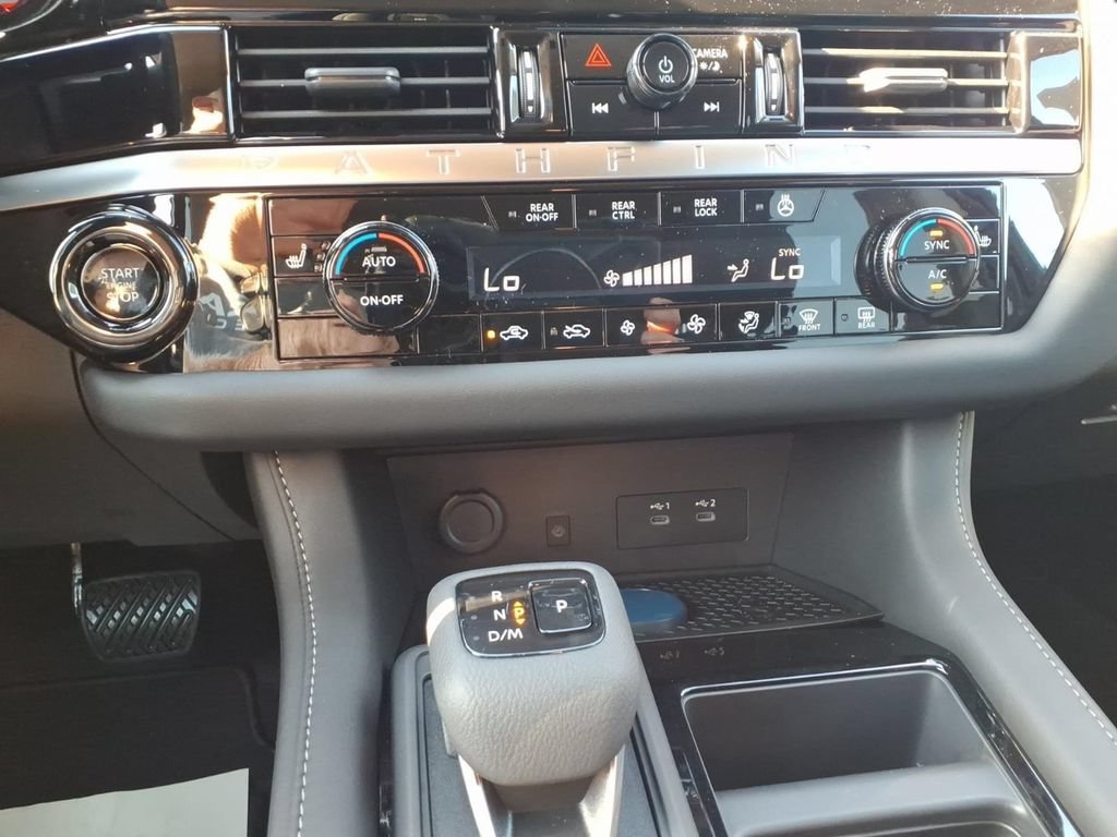 New 2026 Nissan Pathfinder SL FWD image 21