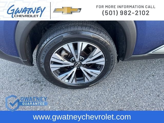 Used 2023 Nissan Rogue SV image 11