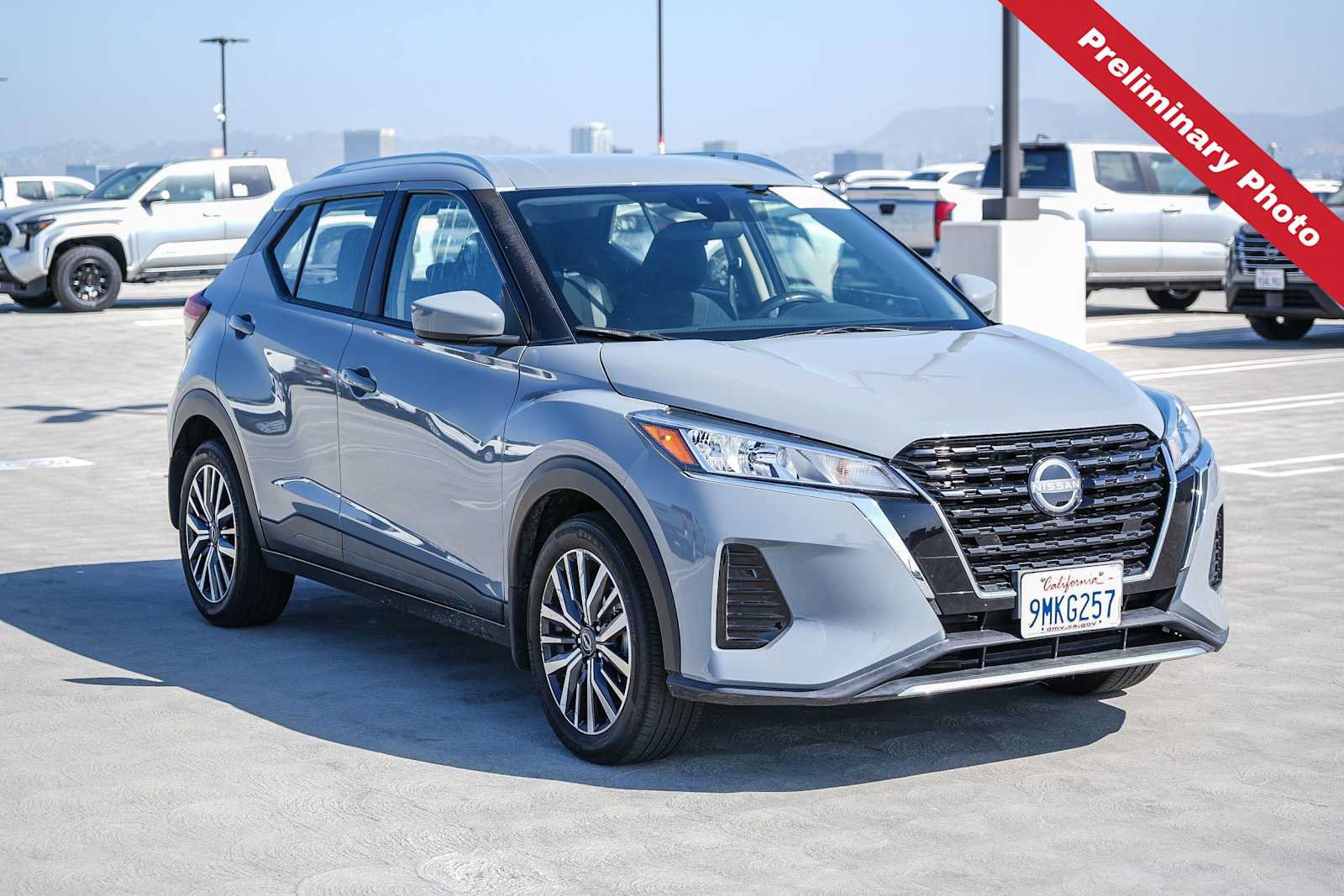 Used 2024 Nissan Kicks SV FWD image 3