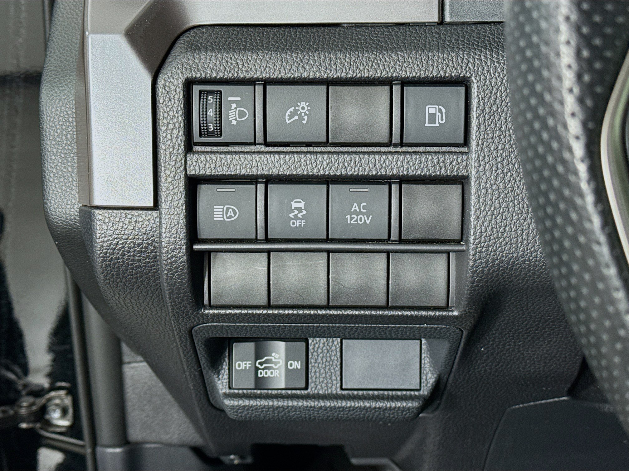 Certified 2024 Toyota Tacoma TRD Sport AWD/4WD image 10