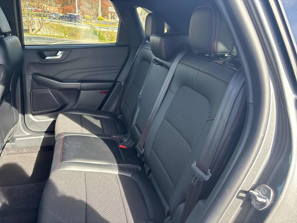 Used 2025 Ford Escape ST-Line w/ Cold Weather Package image 38