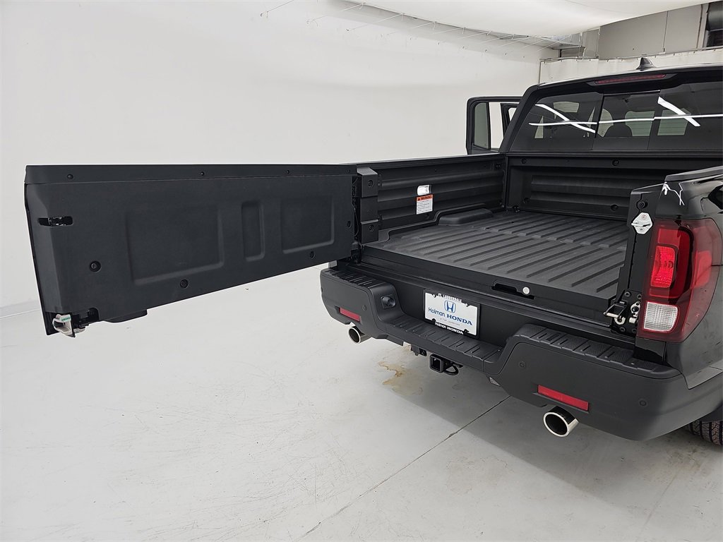 New 2026 Honda Ridgeline Black Edition image 15