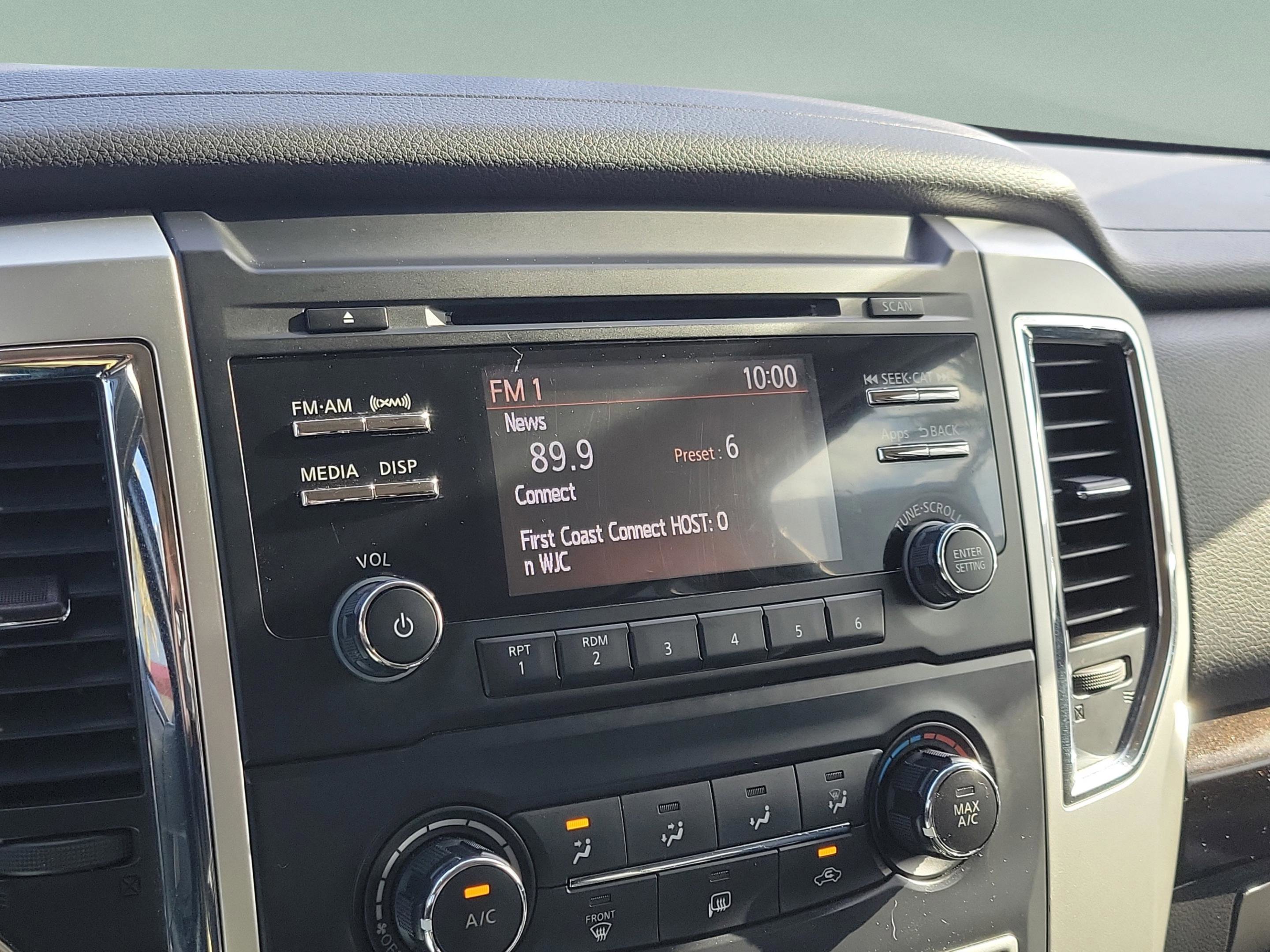 Used 2017 Nissan Titan SV image 16