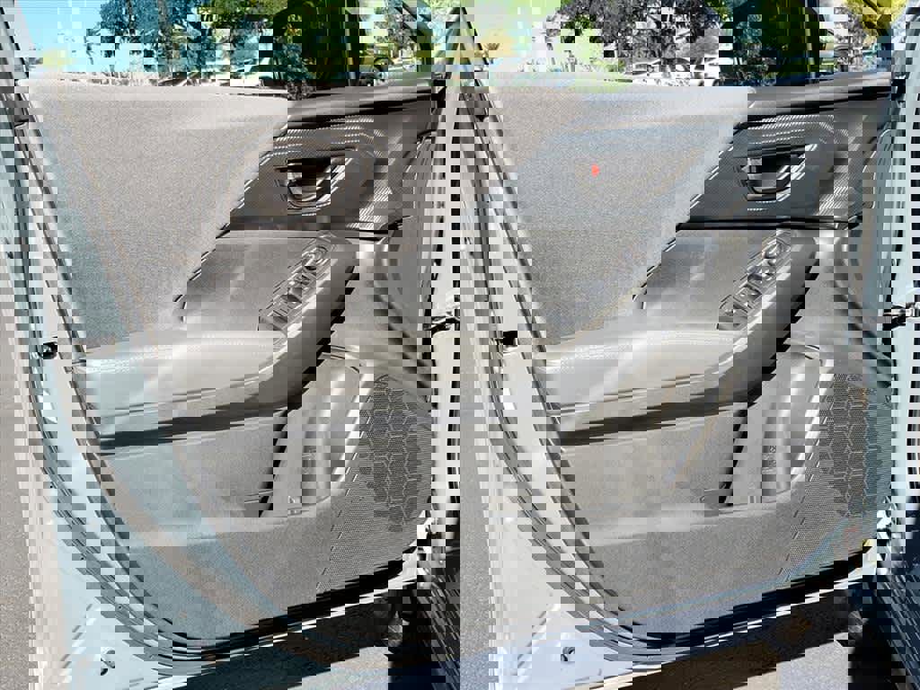 Certified 2025 Subaru Crosstrek 2.0i Premium image 23