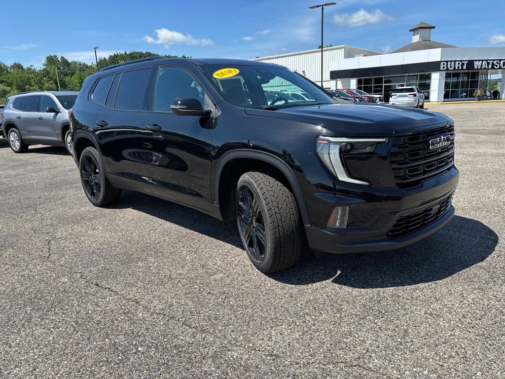 Used 2026 GMC Acadia Elevation w/ Black Edition FWD image 8