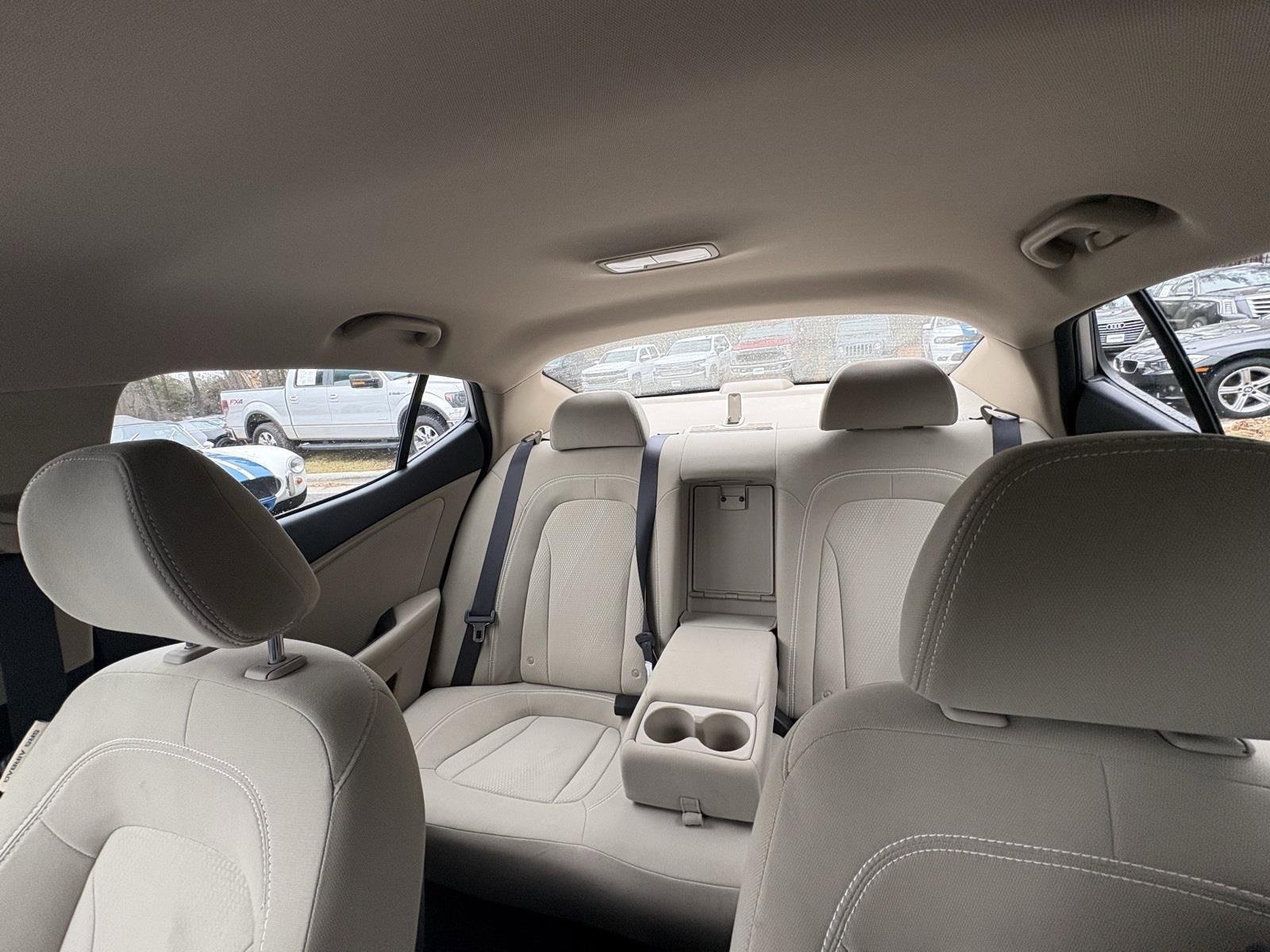 Used 2011 Kia Optima EX image 40