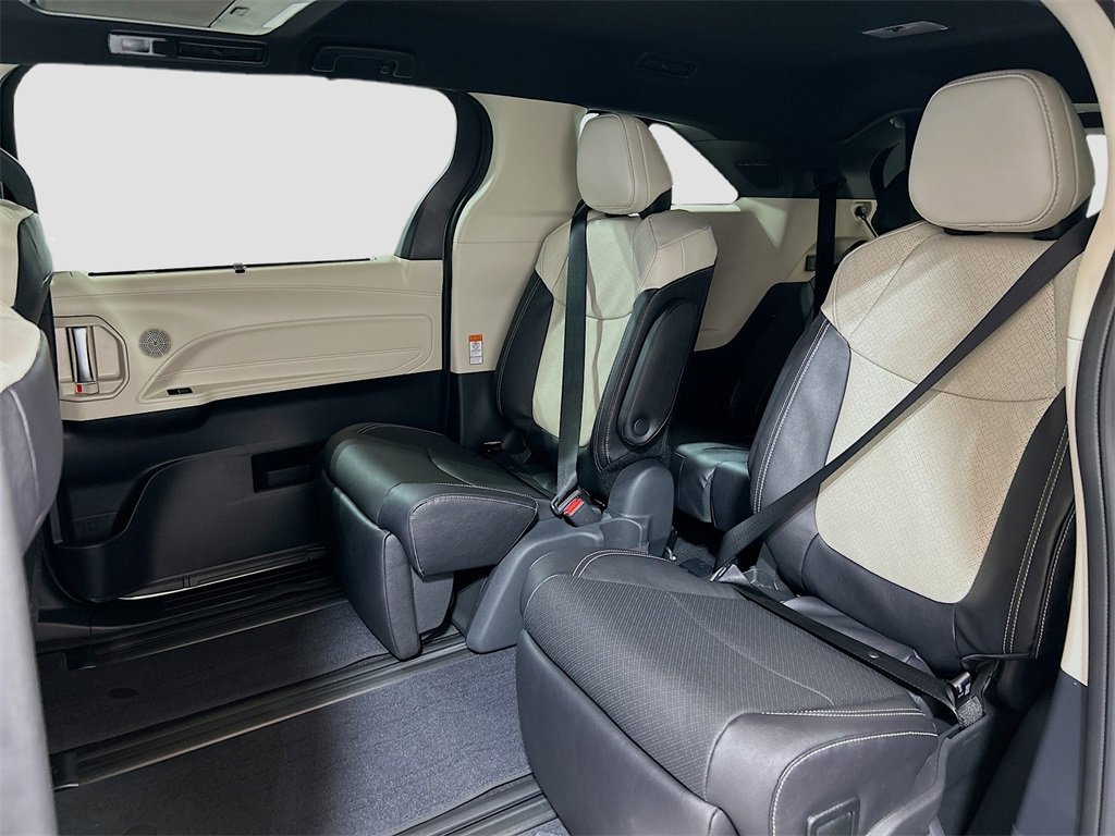 New 2026 Toyota Sienna Limited image 23