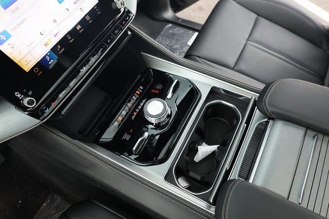 New 2025 Jeep Wagoneer Series II w/ Convenience Group I image 32