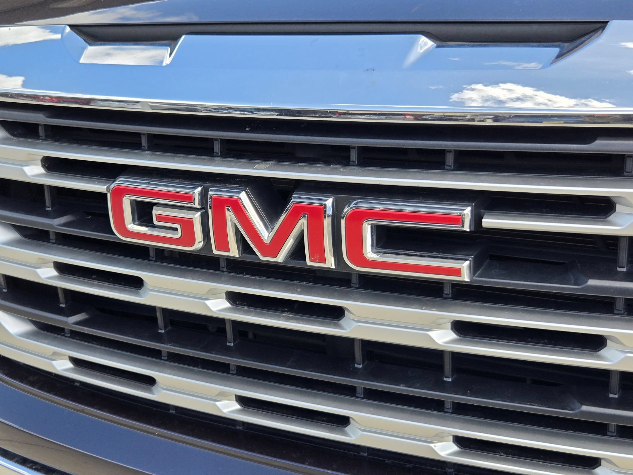 Certified 2023 GMC Sierra 1500 SLE RWD image 4