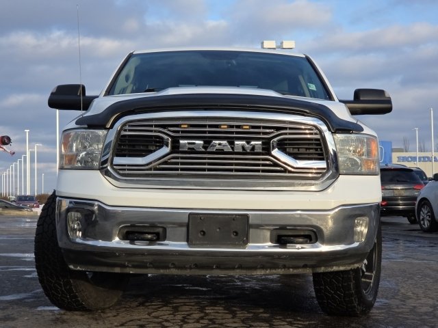 Used 2017 RAM 1500 Classic SLT w/ SLT Plus D￩cor Group image 10