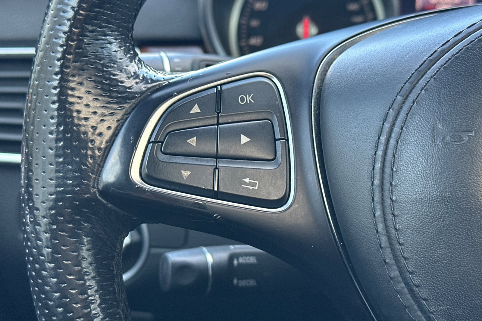 Used 2018 Mercedes-Benz GLS 450 GLS 450 image 36