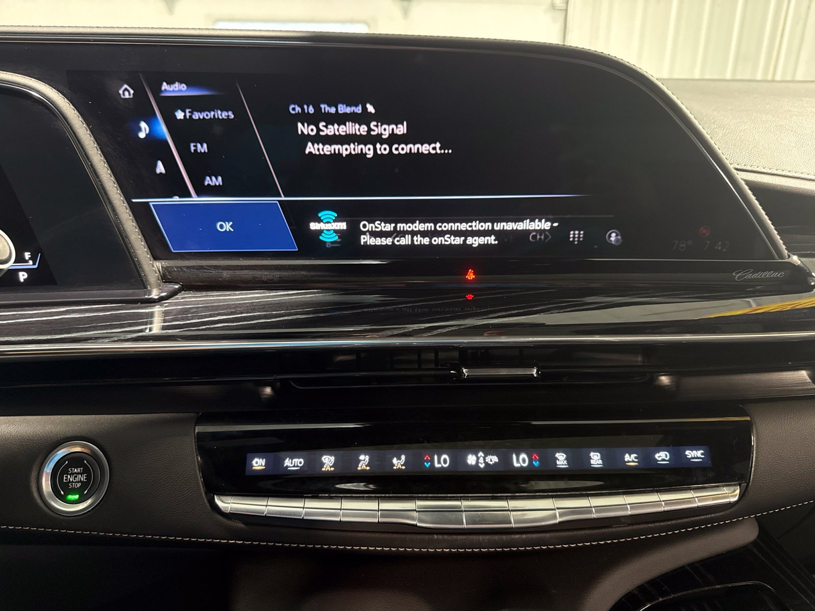 Used 2021 Cadillac Escalade Sport w/ Driver Assist Tech Package AWD/4WD image 39
