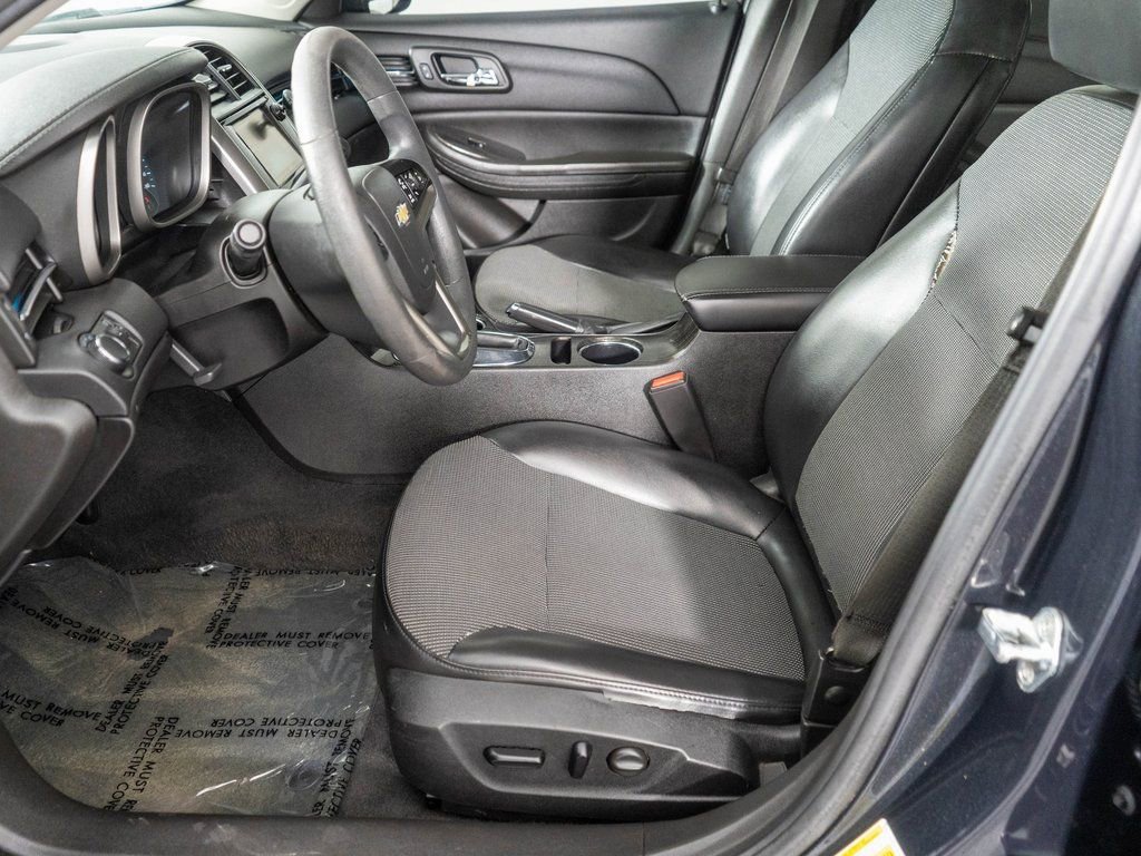 Used 2015 Chevrolet Malibu LT image 10