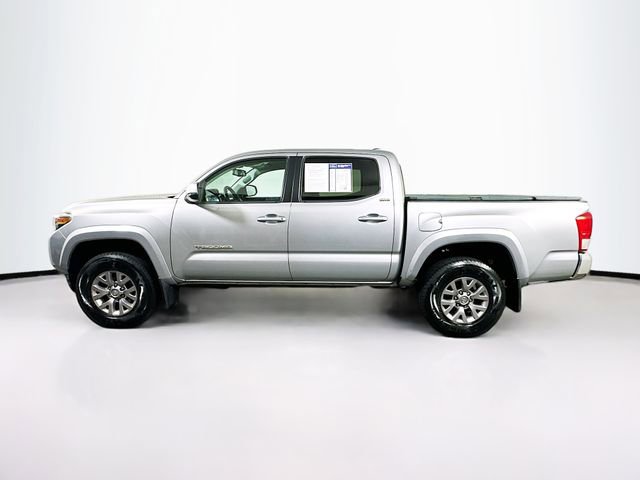 Used 2017 Toyota Tacoma SR5 image 5
