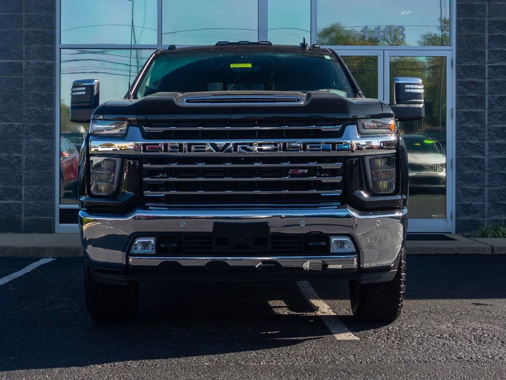 Used 2020 Chevrolet Silverado 2500 LTZ w/ LTZ Premium Package AWD/4WD image 9