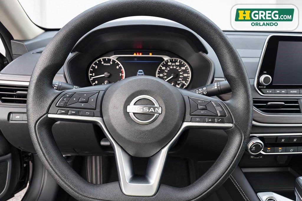 Used 2023 Nissan Altima 2.5 SV AWD/4WD image 13