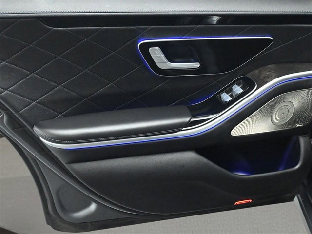 Used 2022 Mercedes-Benz S 580 4MATIC Sedan w/ 3D Technology Package image 15