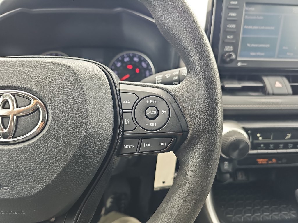 Used 2020 Toyota RAV4 LE w/ All Weather Liner Package AWD/4WD image 18
