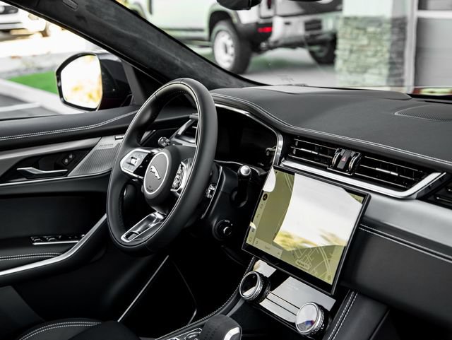 New 2025 Jaguar F-PACE R-Dynamic S AWD/4WD image 29