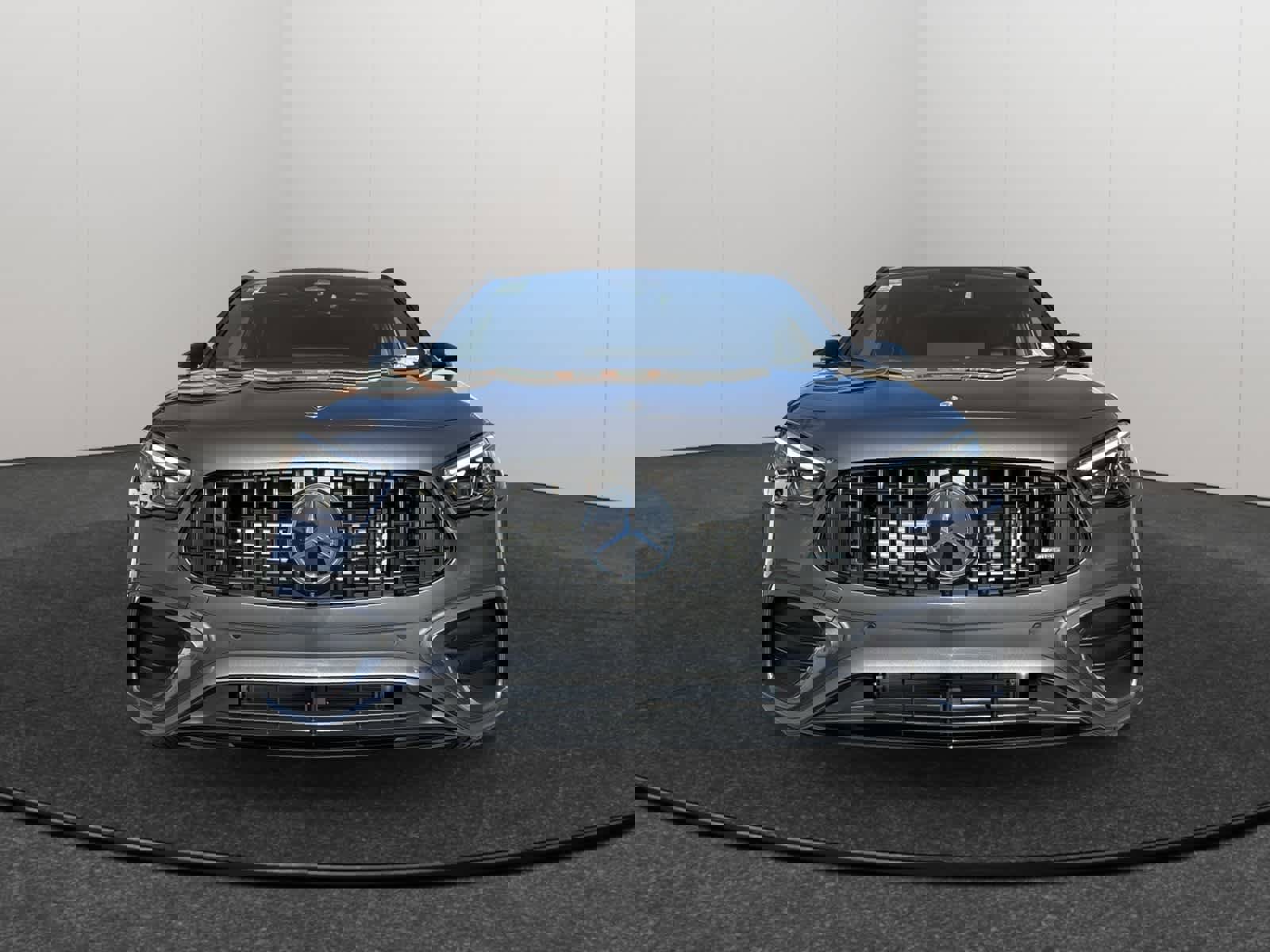 New 2026 Mercedes-Benz GLA 35 AMG 4MATIC image 2