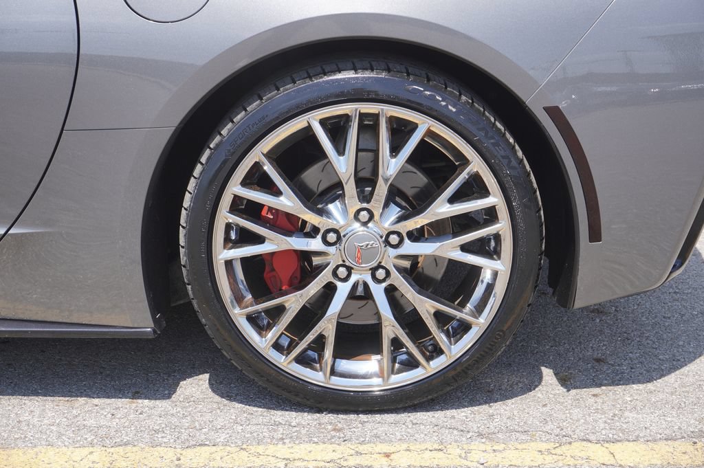 Used 2015 Chevrolet Corvette Stingray Coupe w/ 2LT Preferred Equipment Group RWD image 11