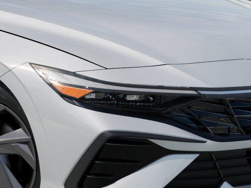 New 2026 Hyundai Elantra SEL FWD image 9