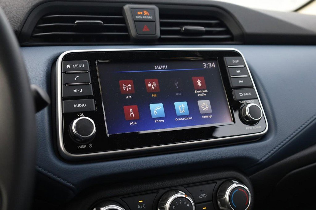 New 2025 Nissan Versa SV w/ Trunk Package image 11