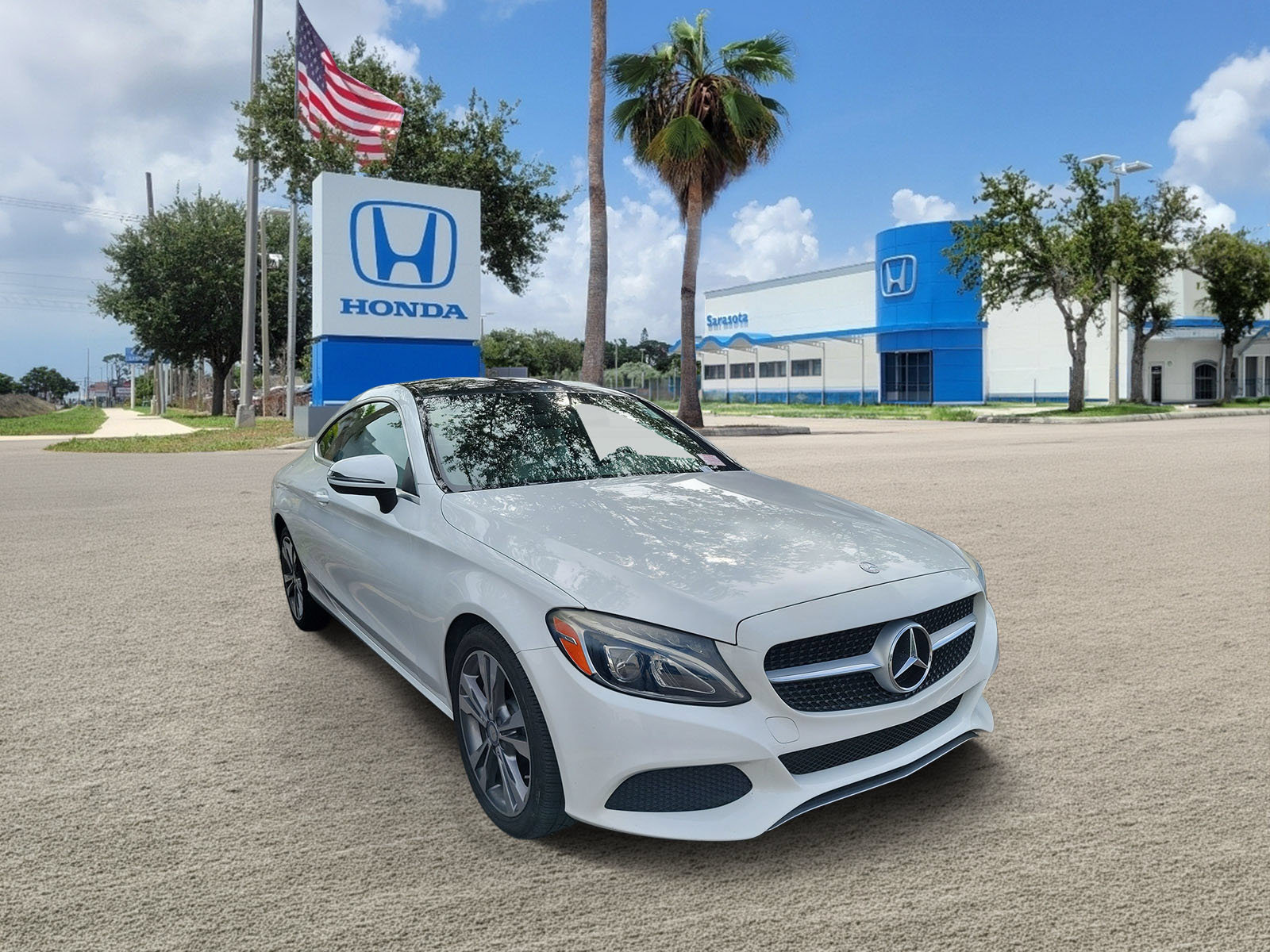 Used 2017 Mercedes-Benz C 300 Coupe image 1