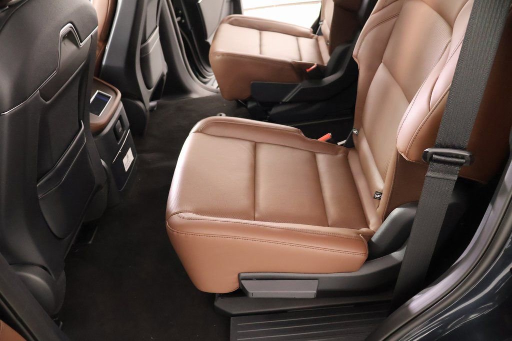 New 2025 Lincoln Navigator Reserve image 12