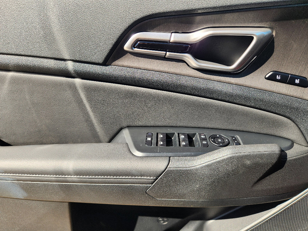 New 2026 Kia Sportage X-Line w/ X-Line Technology Package image 17