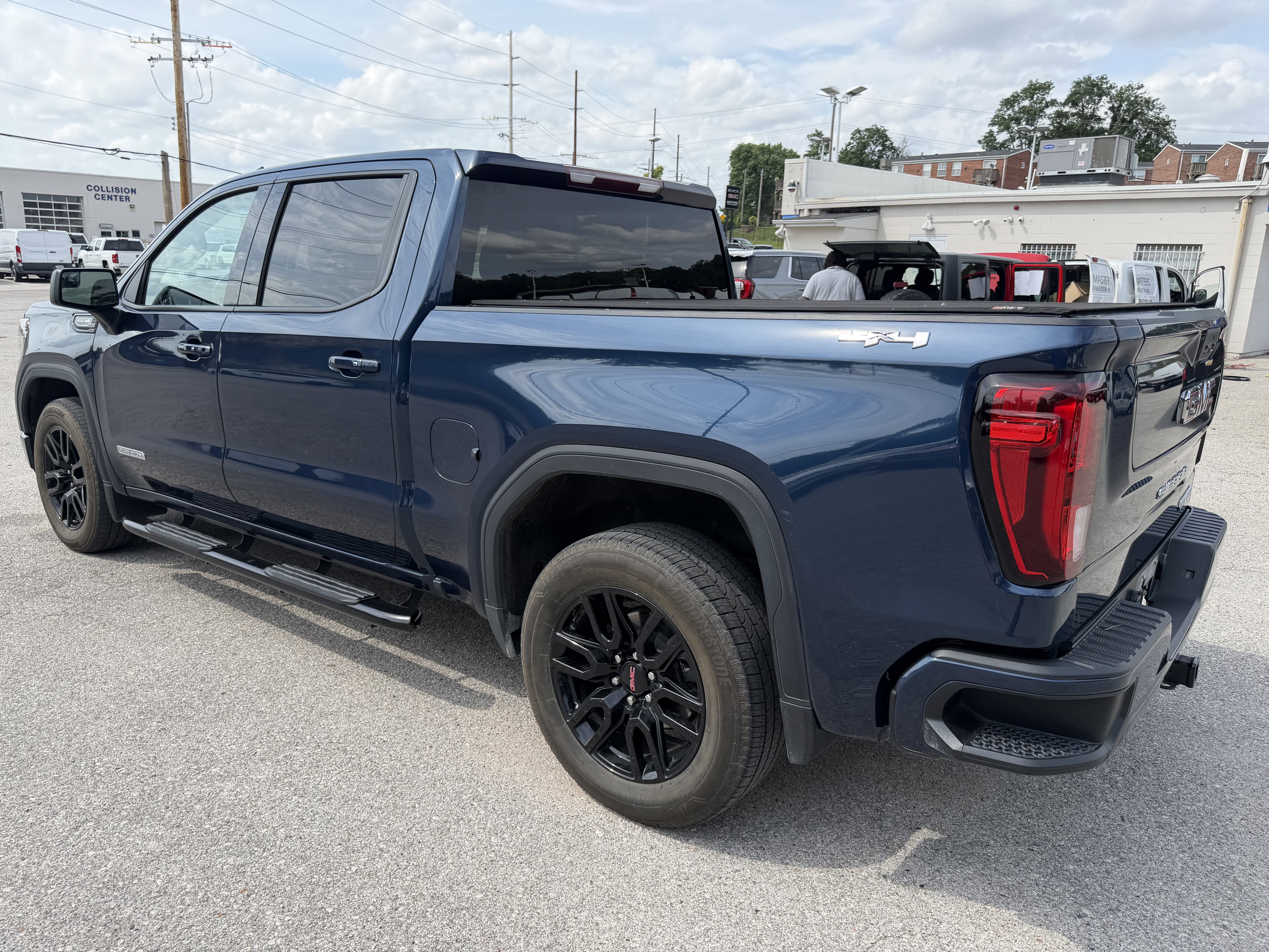 Used 2021 GMC Sierra 1500 Elevation AWD/4WD image 5
