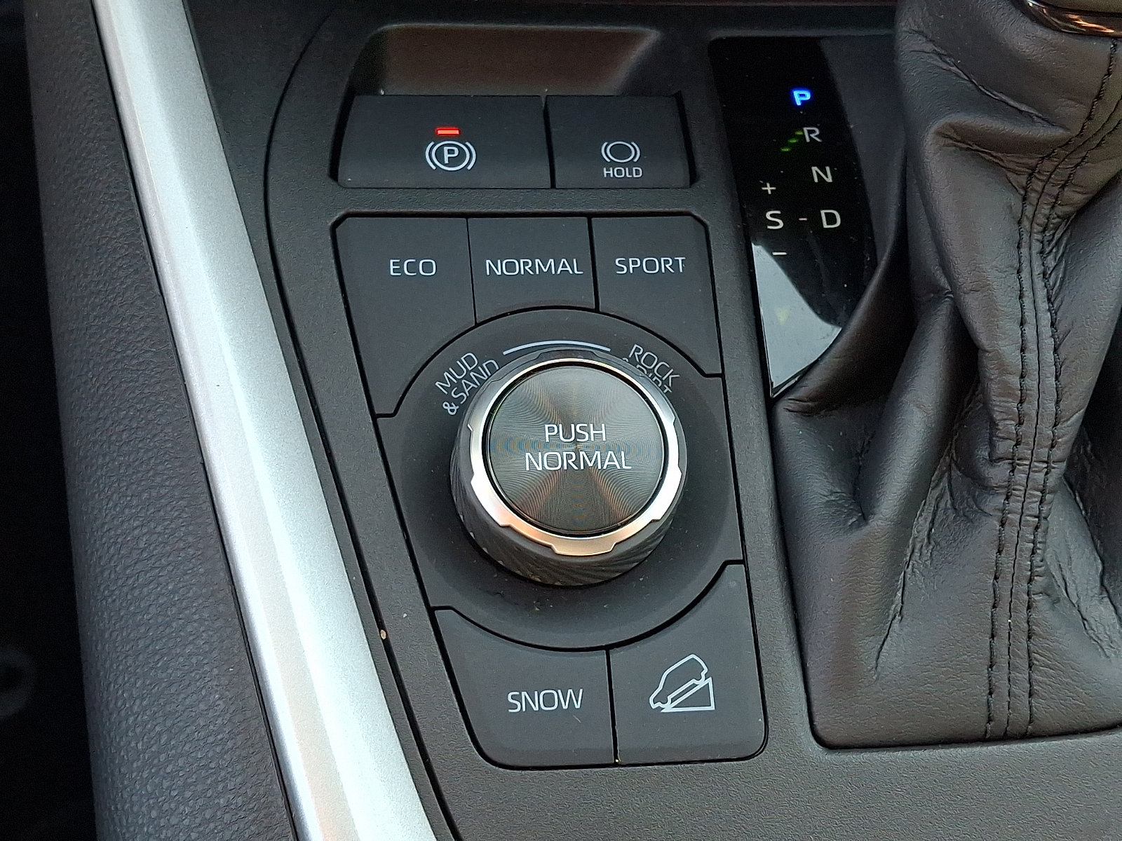 Certified 2024 Toyota RAV4 Limited w/ Weather Package AWD/4WD image 25