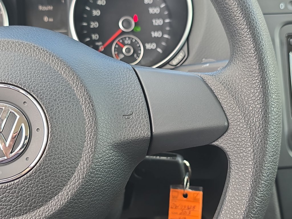 Used 2013 Volkswagen Golf 4-Door FWD image 24