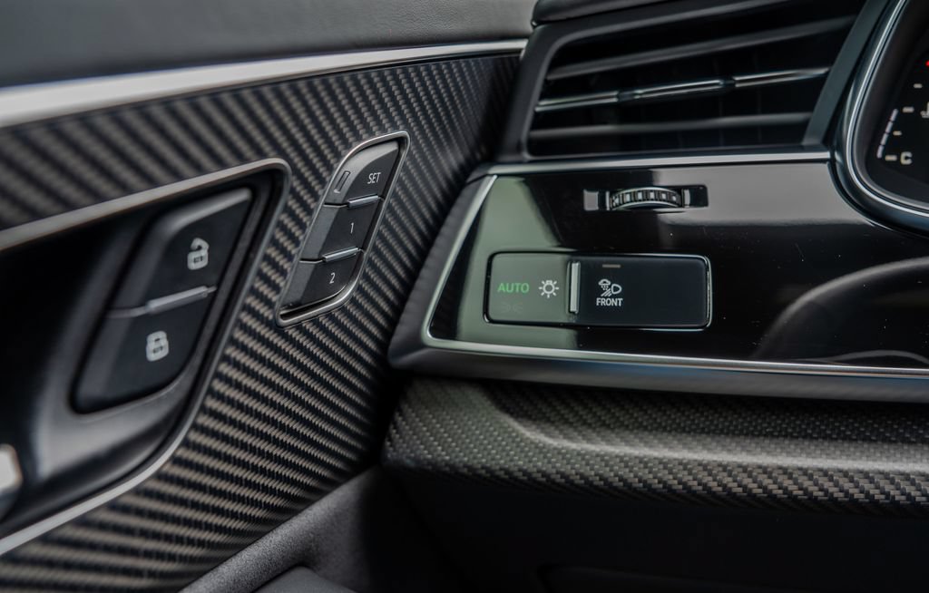 Used 2024 Audi SQ8 Prestige w/ Prestige Package AWD/4WD image 8