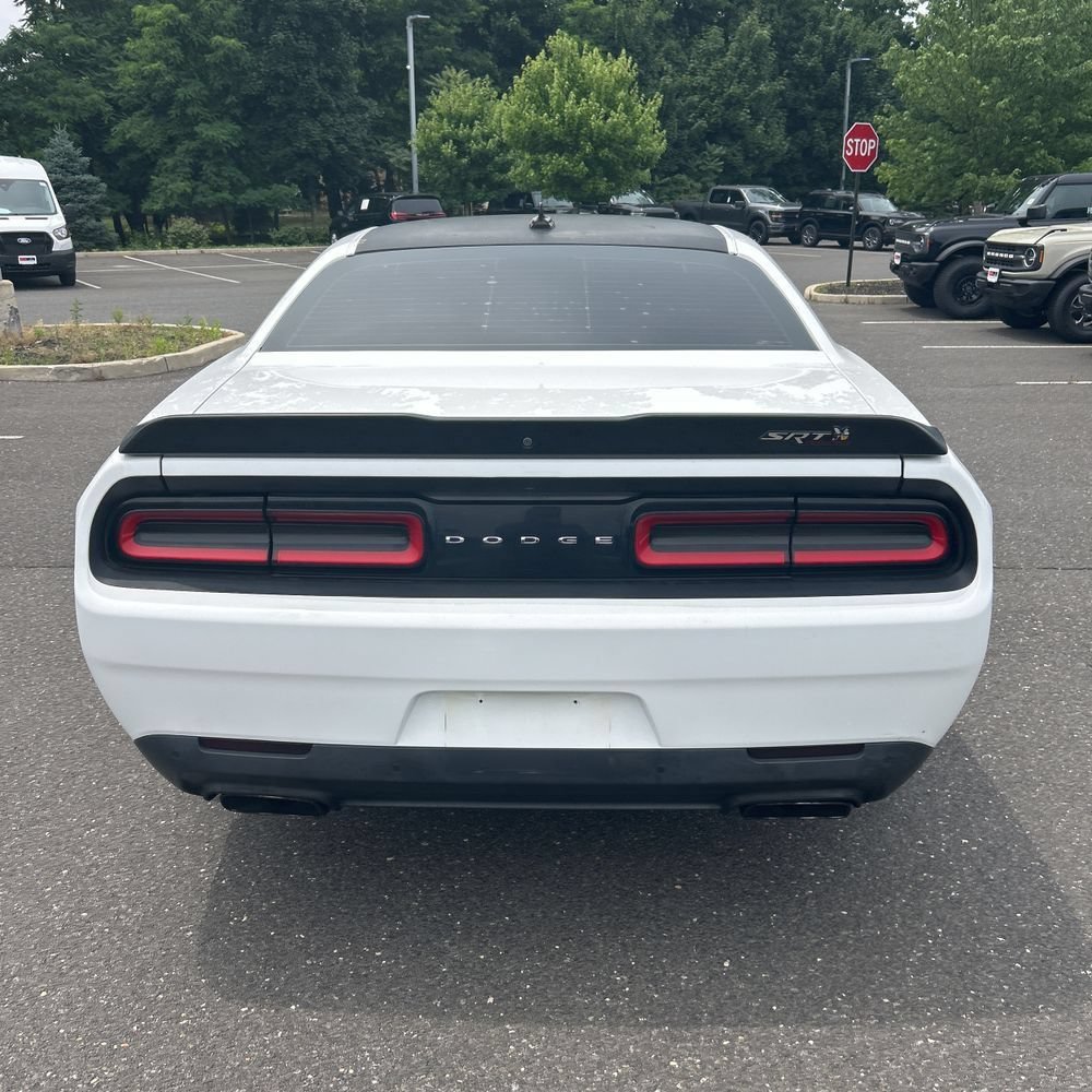 Used 2017 Dodge Challenger R/T Scat Pack RWD image 7