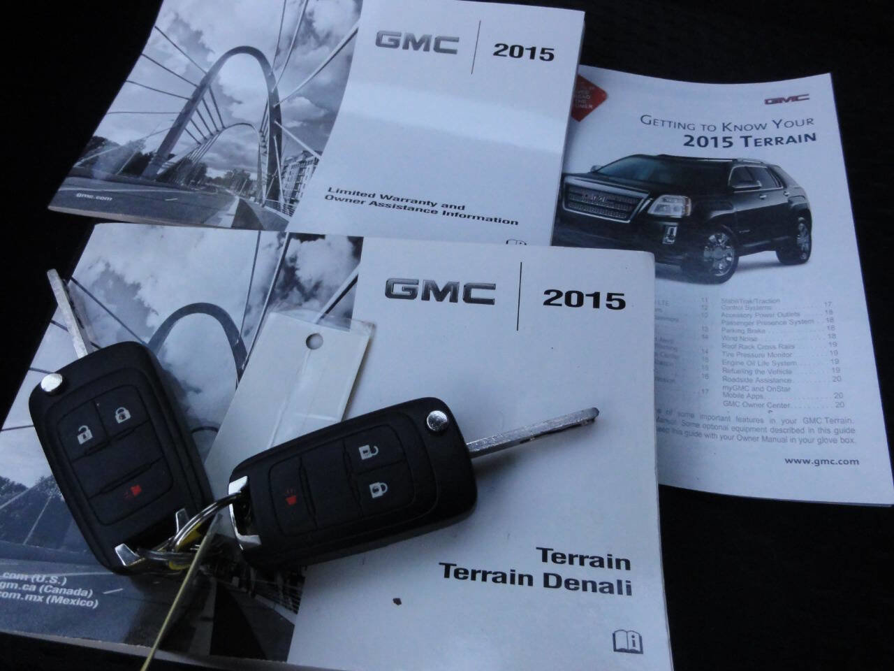 Used 2015 GMC Terrain SLE AWD/4WD image 17