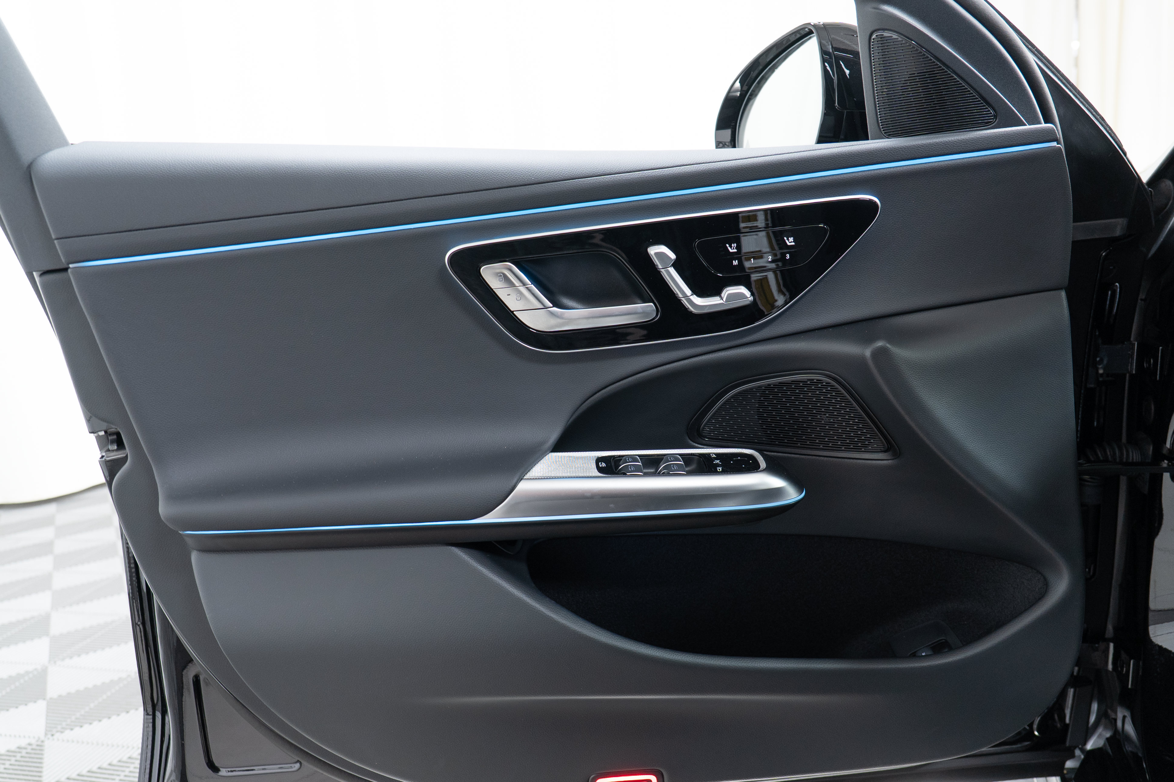 New 2027 Mercedes-Benz E 450 4MATIC Sedan image 11