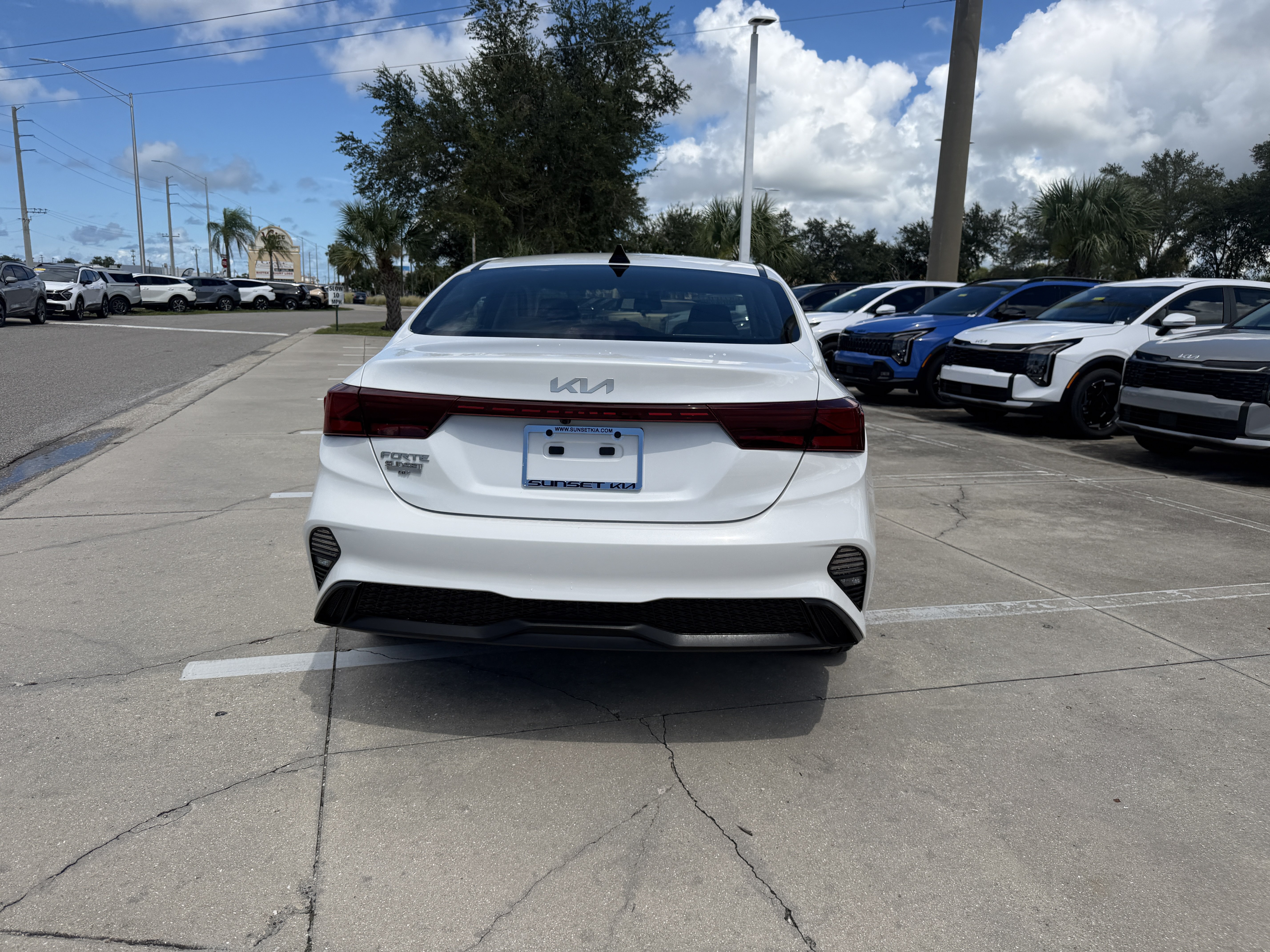 Certified 2023 Kia Forte LXS w/ LXS Technology Package FWD image 5