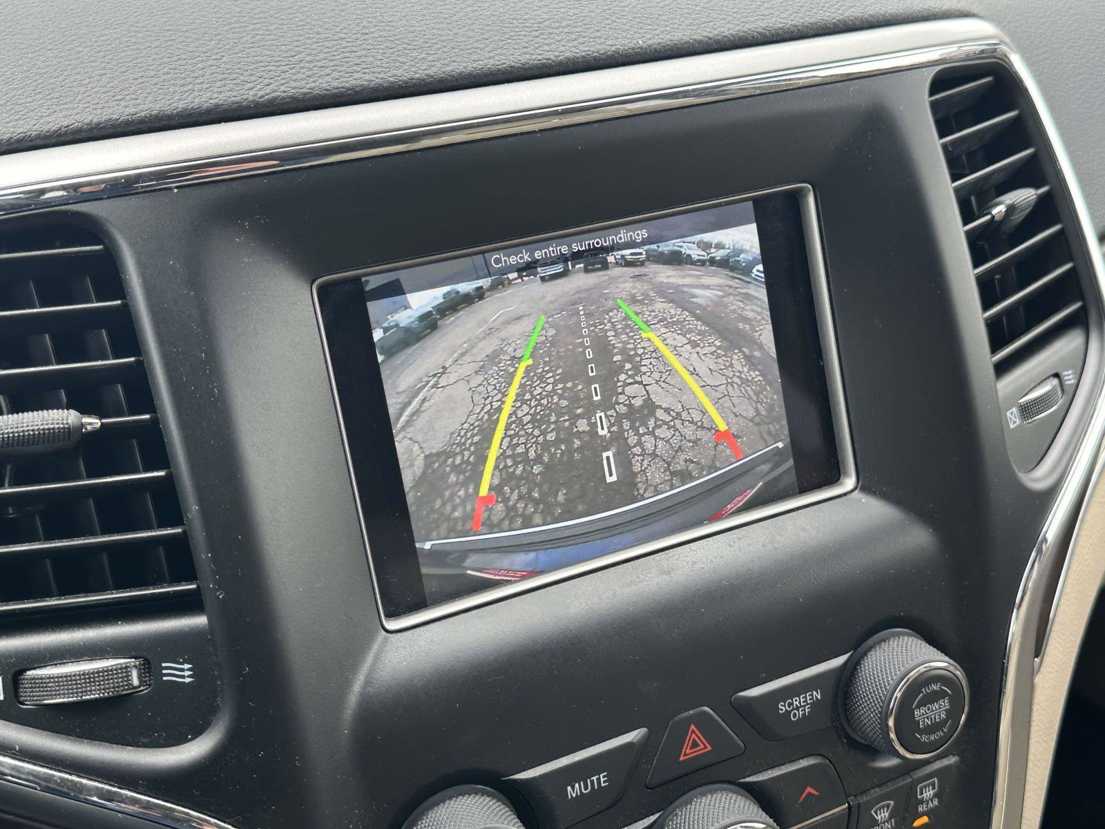 Used 2018 Jeep Grand Cherokee Limited image 26