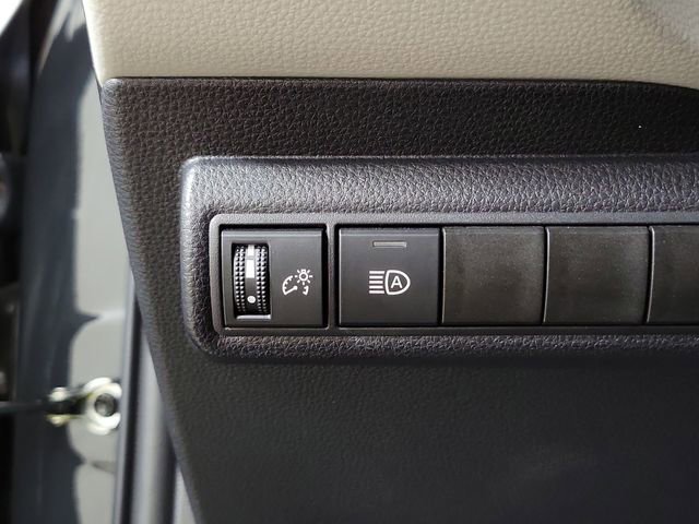 Used 2025 Toyota Corolla LE FWD image 23
